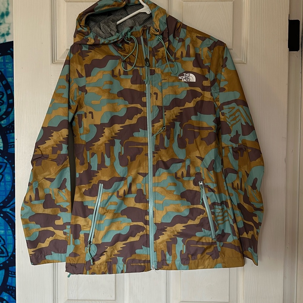 North Face camo rain jacket XS